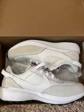 Nike Women's White Cream Sneakers